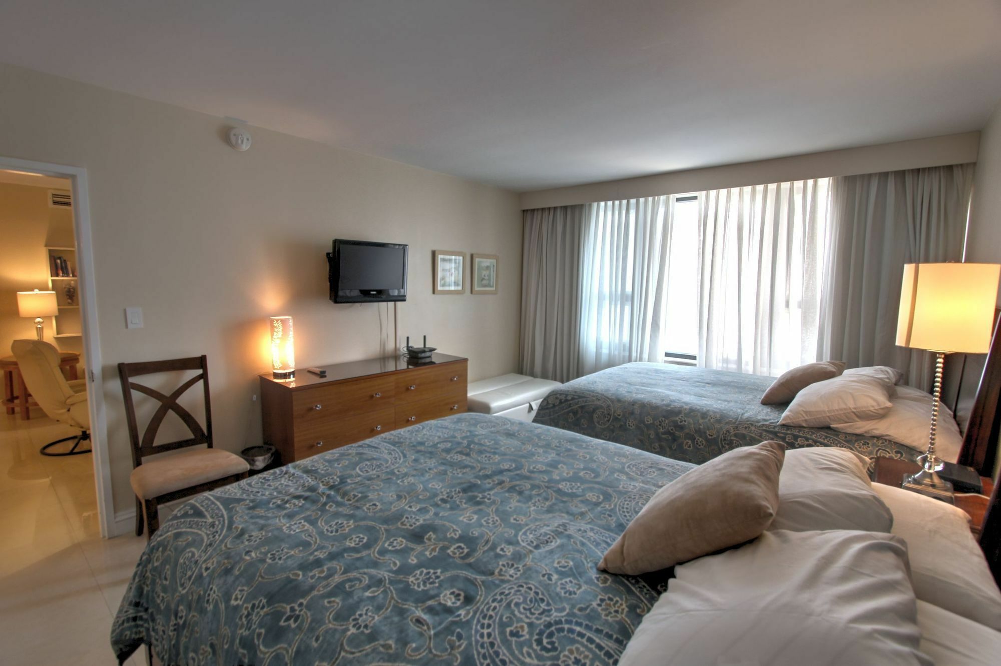 Private Apartments By Vacations On ไมอามีบีช ภายนอก รูปภาพ