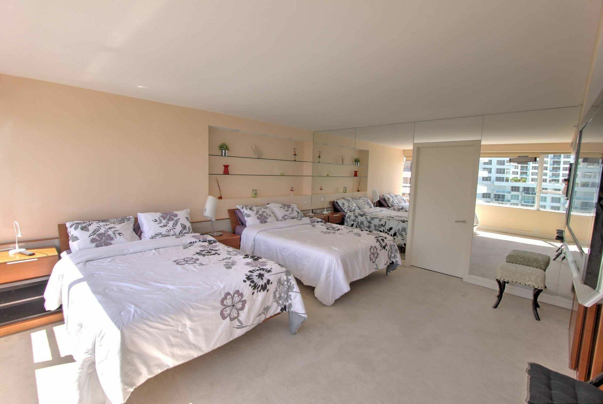 Private Apartments By Vacations On ไมอามีบีช ภายนอก รูปภาพ