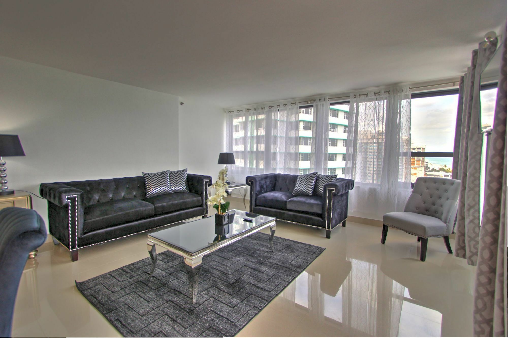 Private Apartments By Vacations On ไมอามีบีช ภายนอก รูปภาพ