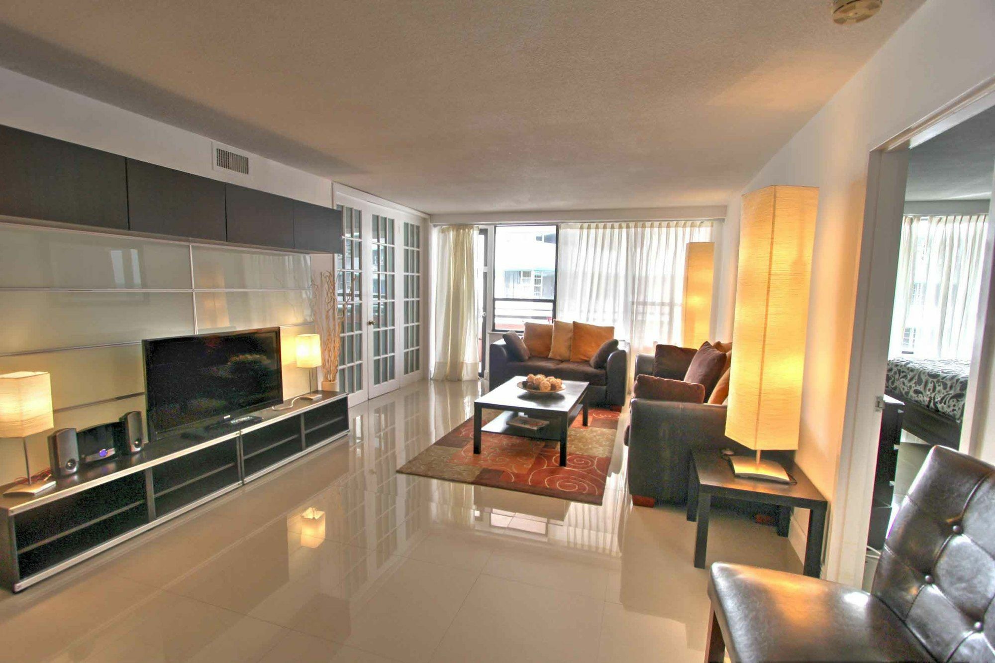 Private Apartments By Vacations On ไมอามีบีช ภายนอก รูปภาพ