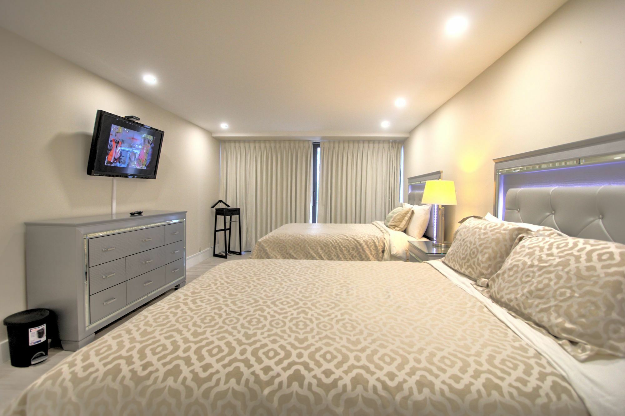 Private Apartments By Vacations On ไมอามีบีช ภายนอก รูปภาพ