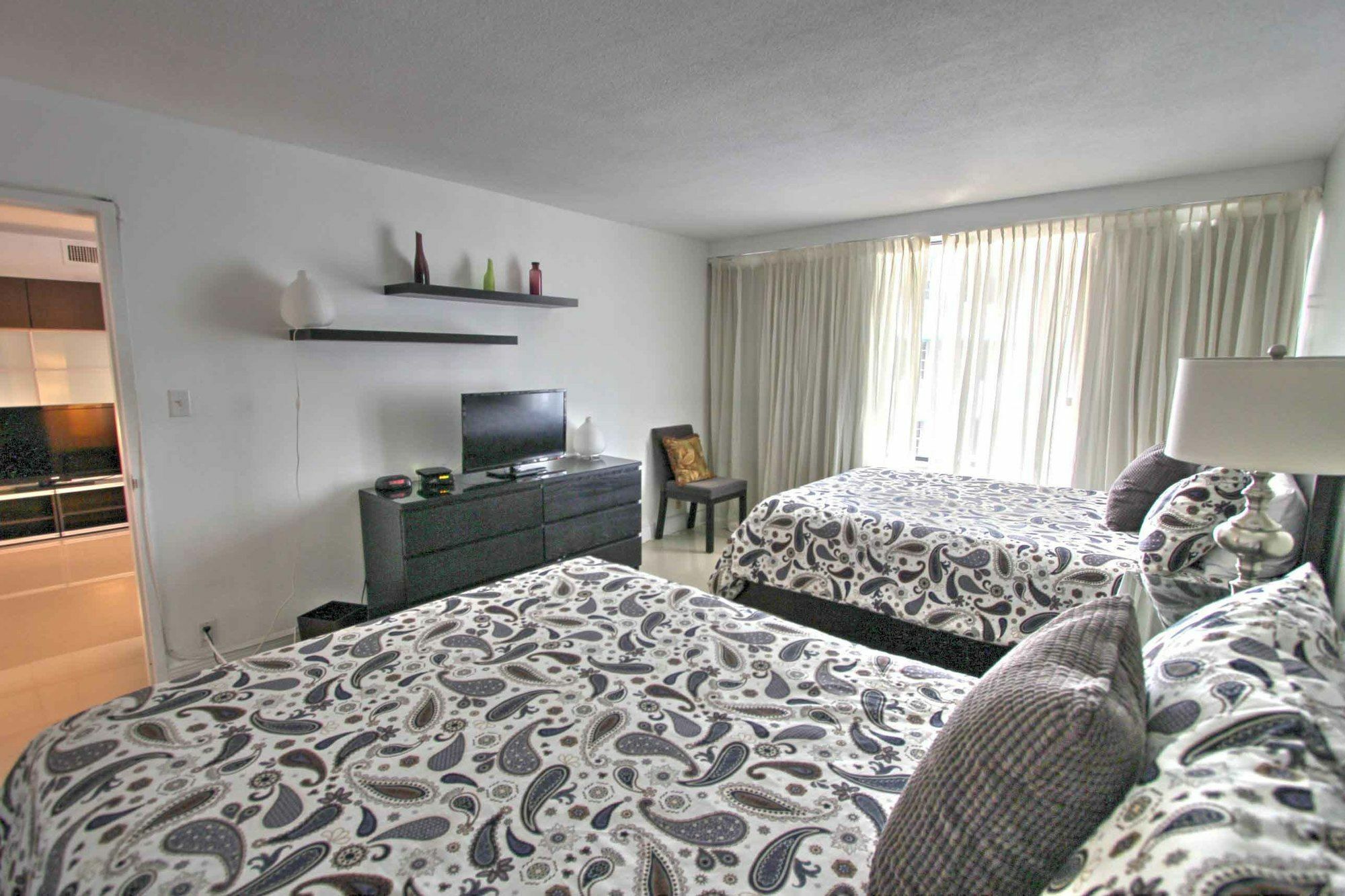 Private Apartments By Vacations On ไมอามีบีช ภายนอก รูปภาพ